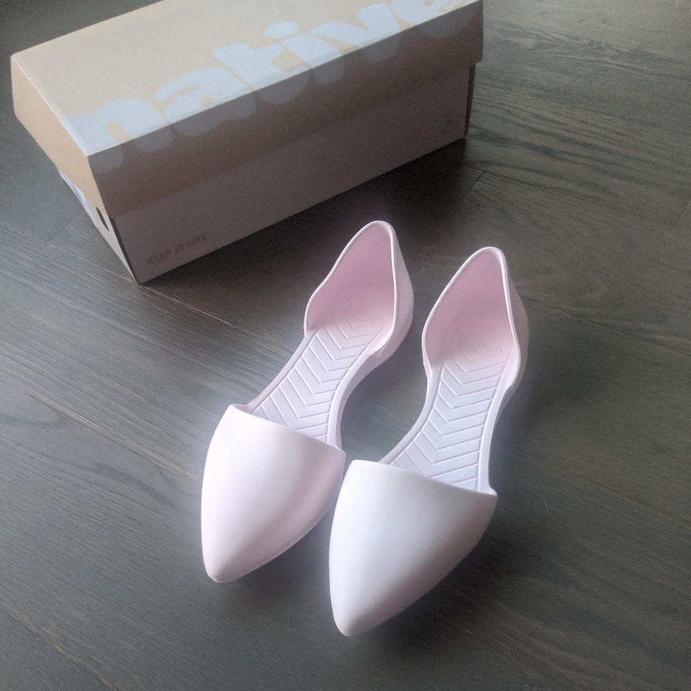 Native Women's Pink Flats